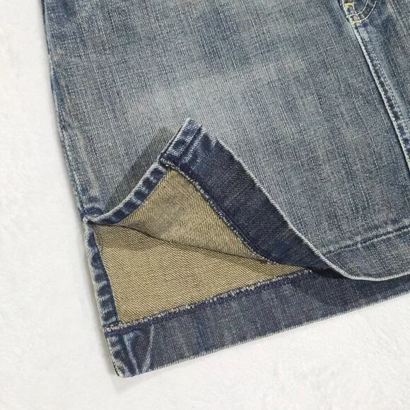 7 For All Mankind ✦ Denim Mini Skirt ✦ Blue Jean Raw Hem Classic Fit Sz 28 EUC - Picture 4 of 9